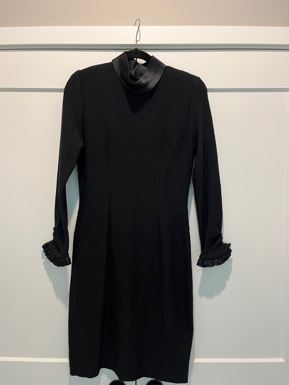 Vintage Steve Fabrikant Elegant Black Long-Sleeve Dress with Satin Mock Neck